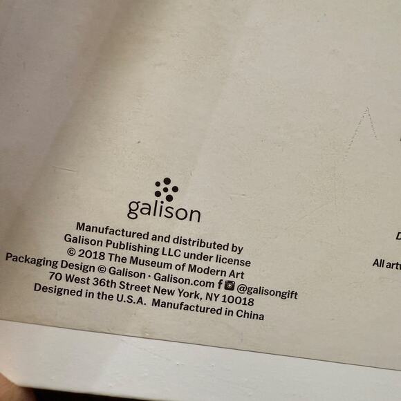 Josef Albers MoMA Wood Puzzle Set – 6 Mini Puzzles in Box - Picture 11 of 13